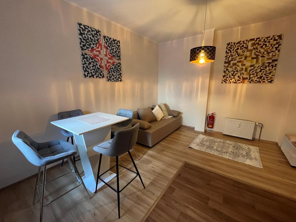 M&M Apartment, Free Parking Karlovy Vary Eksteriør bilde